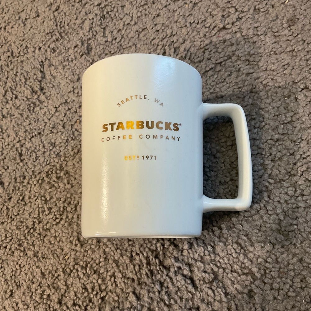 Starbucks’s Coffeee Company Vintage Signature White Gold Coffee Mug Cup Y2K